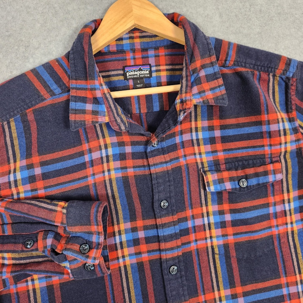 Patagonia Shirt Mens L Navy Red Plaid Fjord Flannel Organic Cotton 54020 FA17